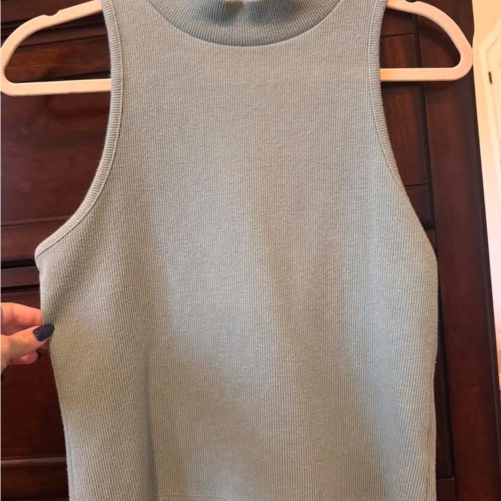 Universal Thread Light Blue Sleeveless Crop Top